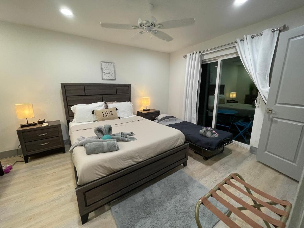 Modern Santorini Suite Houston Nrg Tmc Luxurious Walkable Екстериор снимка